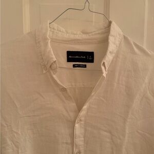 Abercrombie & Fitch Men's White Button Down Linen Shirt
